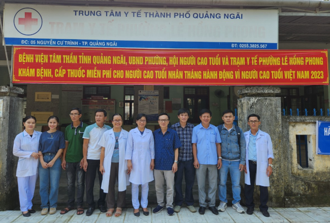 Khám chữa bệnh nhân đạo, cấp phát thuốc miễn phí cho gần 600 người cao tuổi trên địa bàn Thành phố Quảng Ngãi.